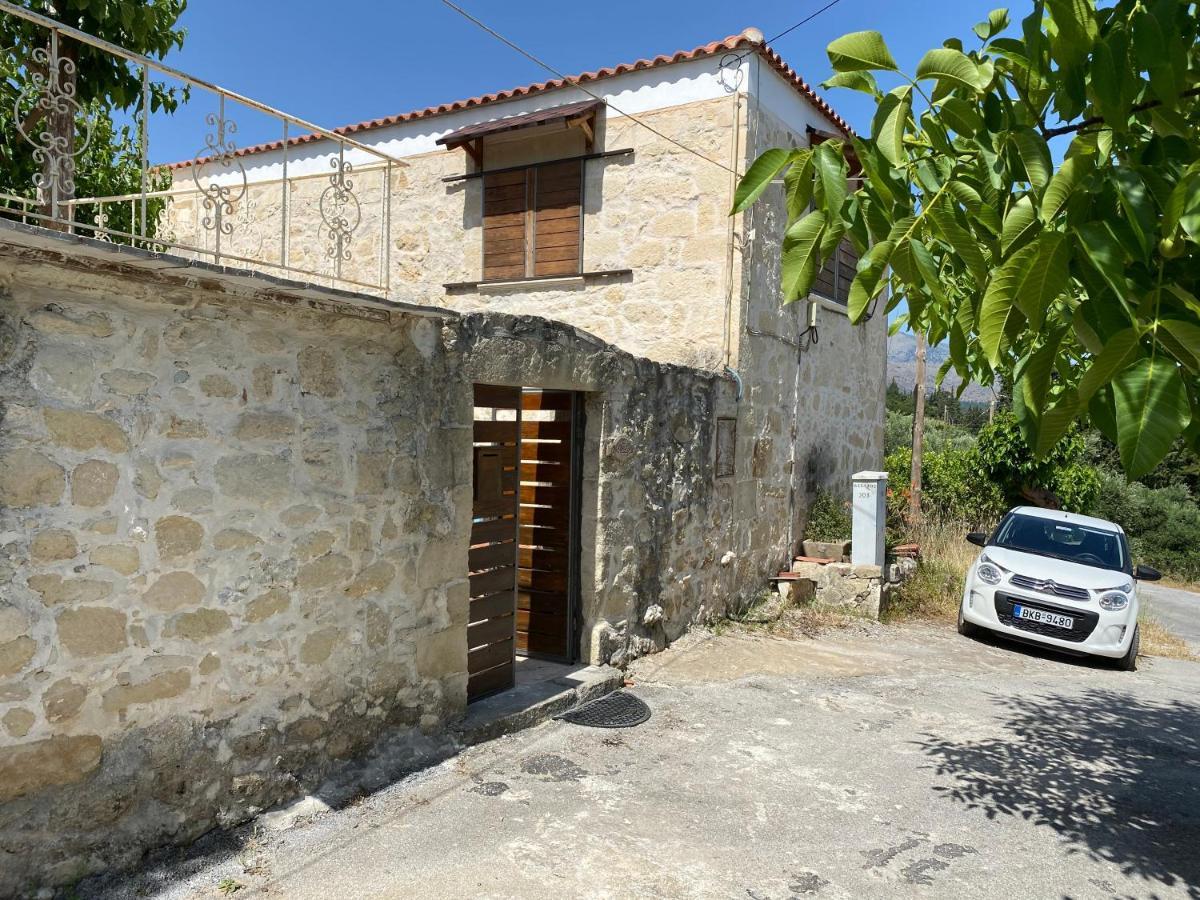 Old stone villa in Apokoronas Villa Nostalgia Kreta Fílippos Esterno foto